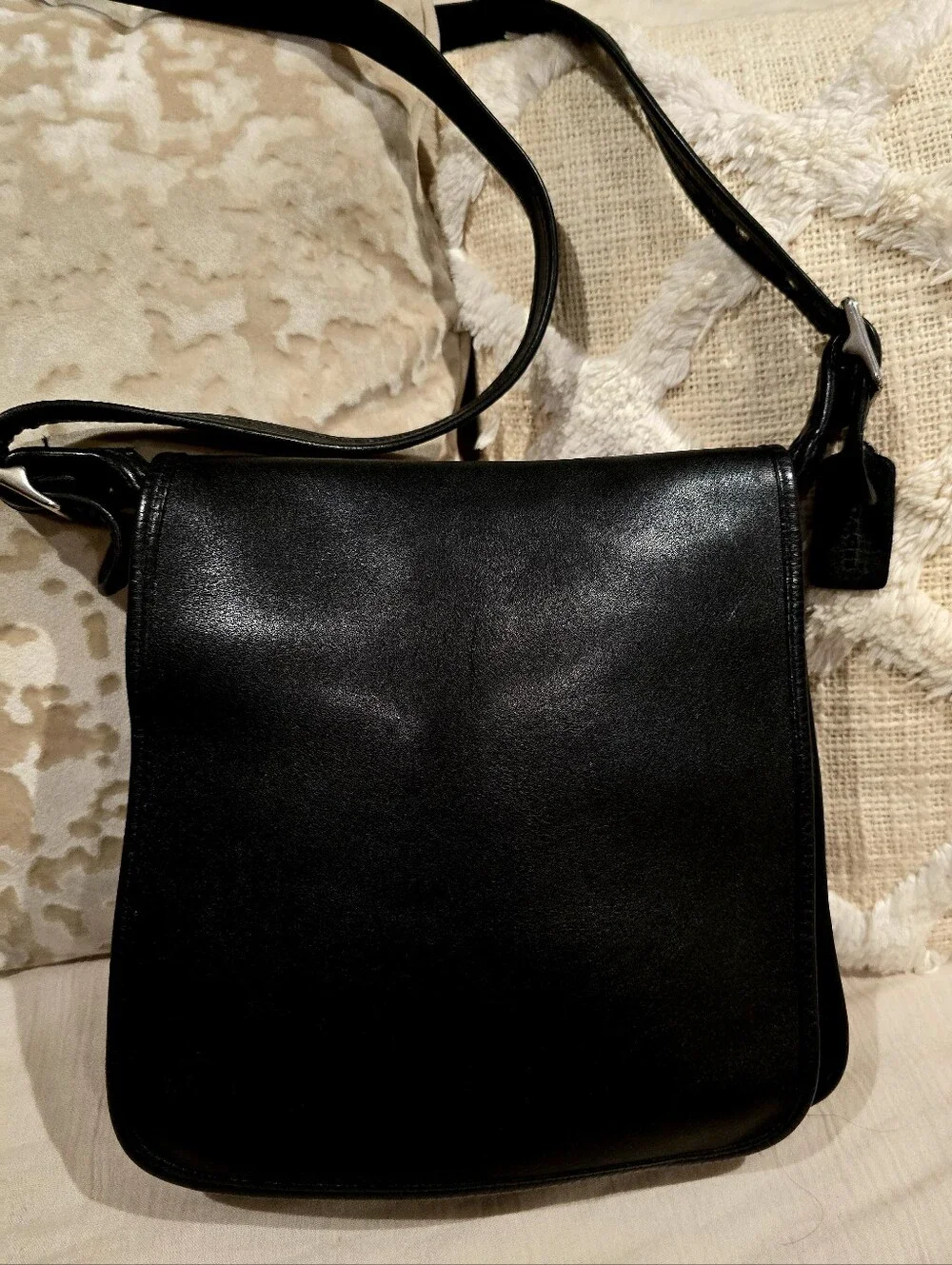 VINTAGE COACH, Black Leather Crossbody Messenger Bag